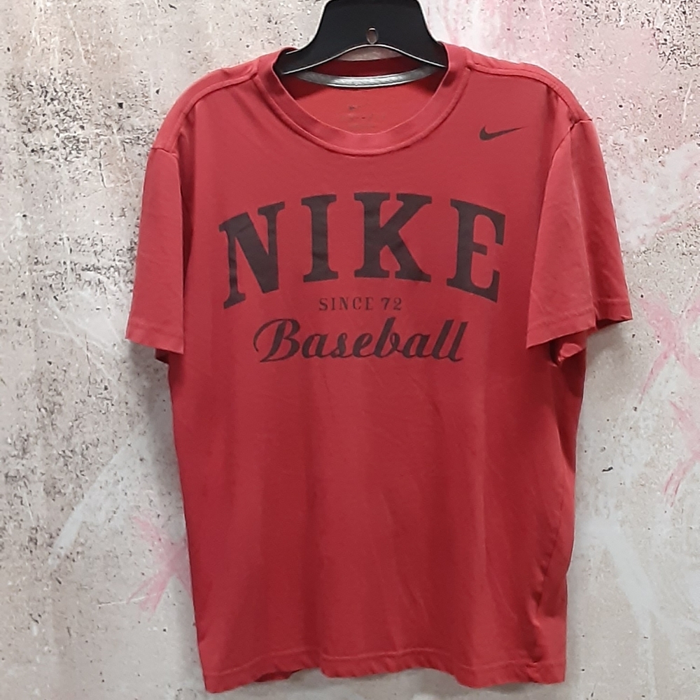 Nike graphic baseball tshirt Size Medium